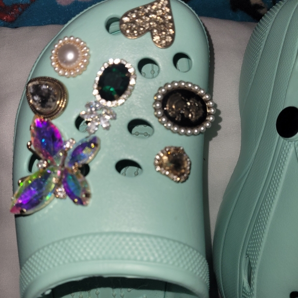 Platforms - Picture 3 of 3